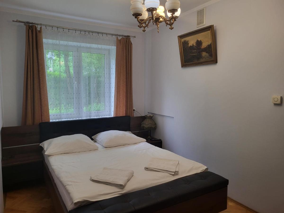 Ferienwohnung Apartament Przy Bloniach Krakau Exterior foto